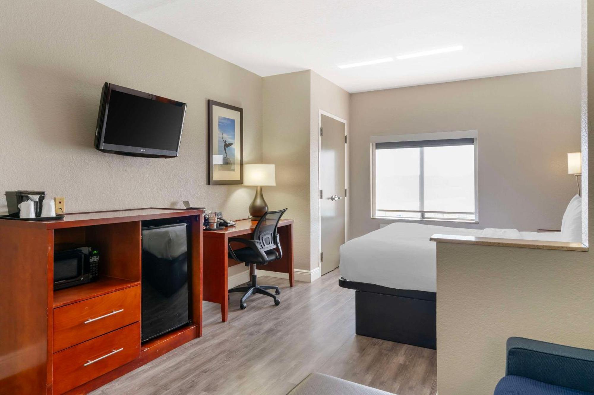 Comfort Suites West Jacksonville Esterno foto